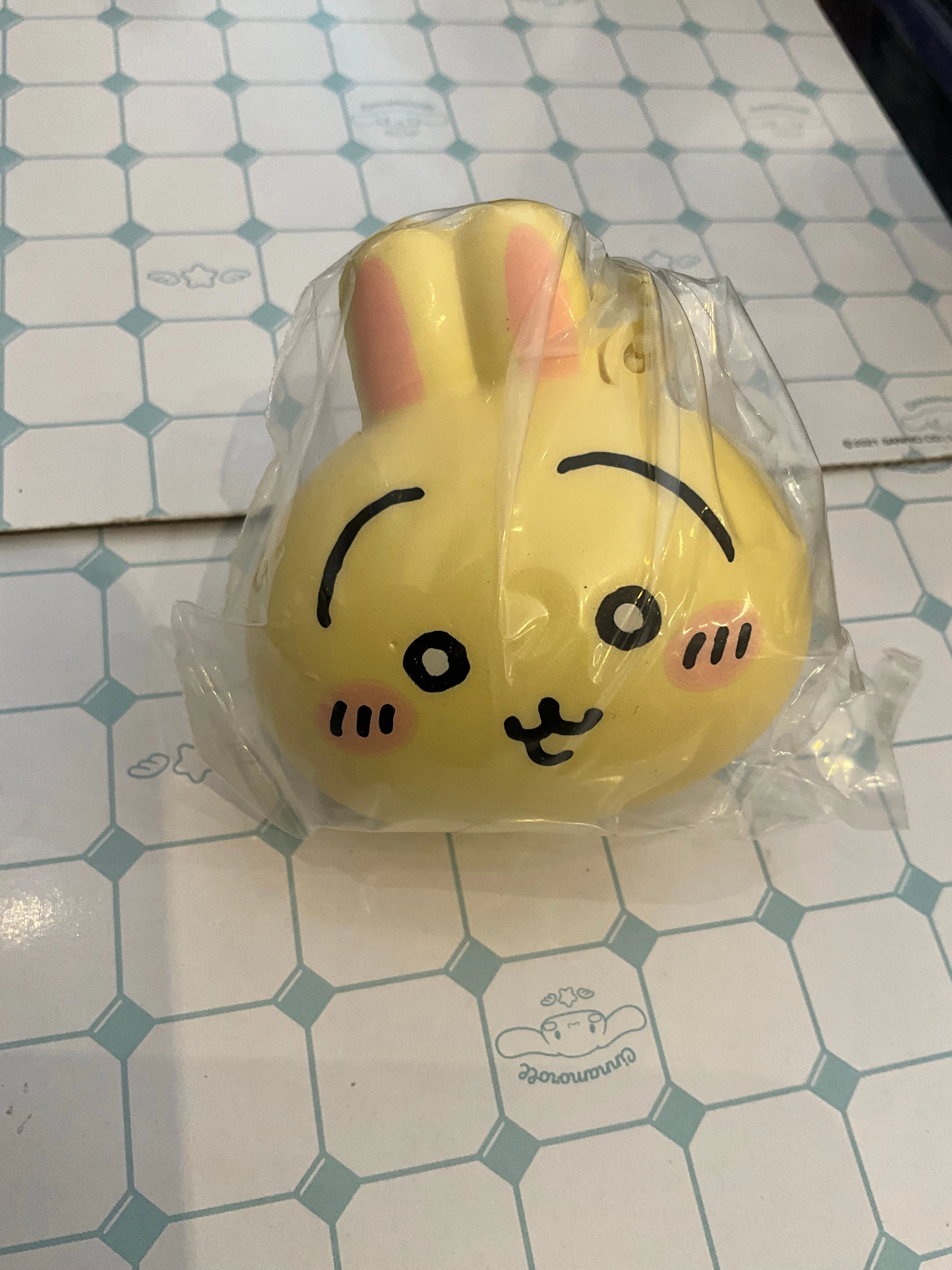 Chiikawa and Friends Usagi Head Squishy Keychain 5 Pieces Set (In-stock) Bathroom Accent Award winning