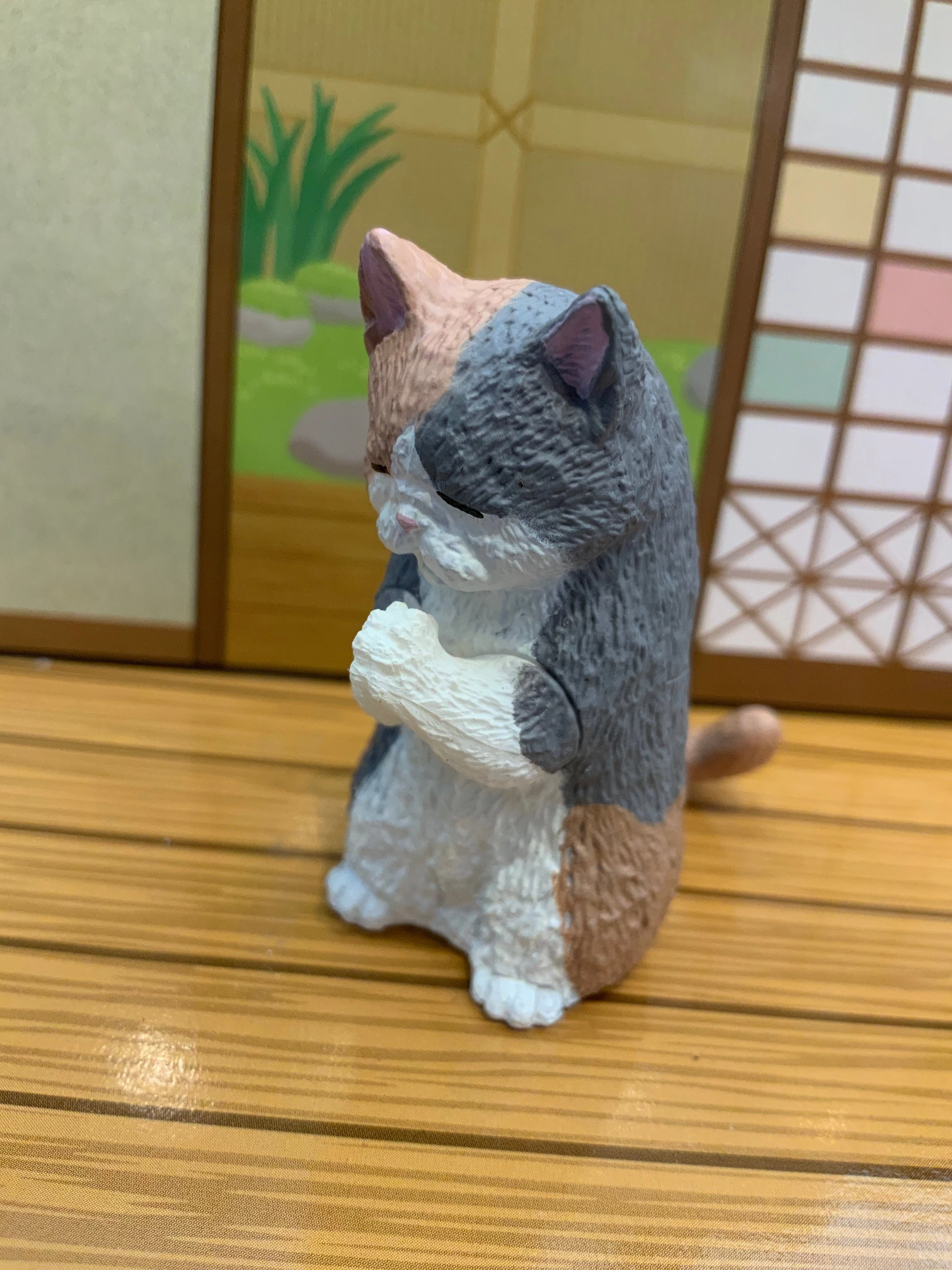 Mathematical Model Storytelling Prop Animal Cat Gassho Figure 5 Piece Set (In-stock)