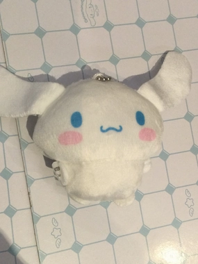 Tiny Peek Sanrio Characters Cinnamoroll Classic Small Plush Keychain (In-stock)