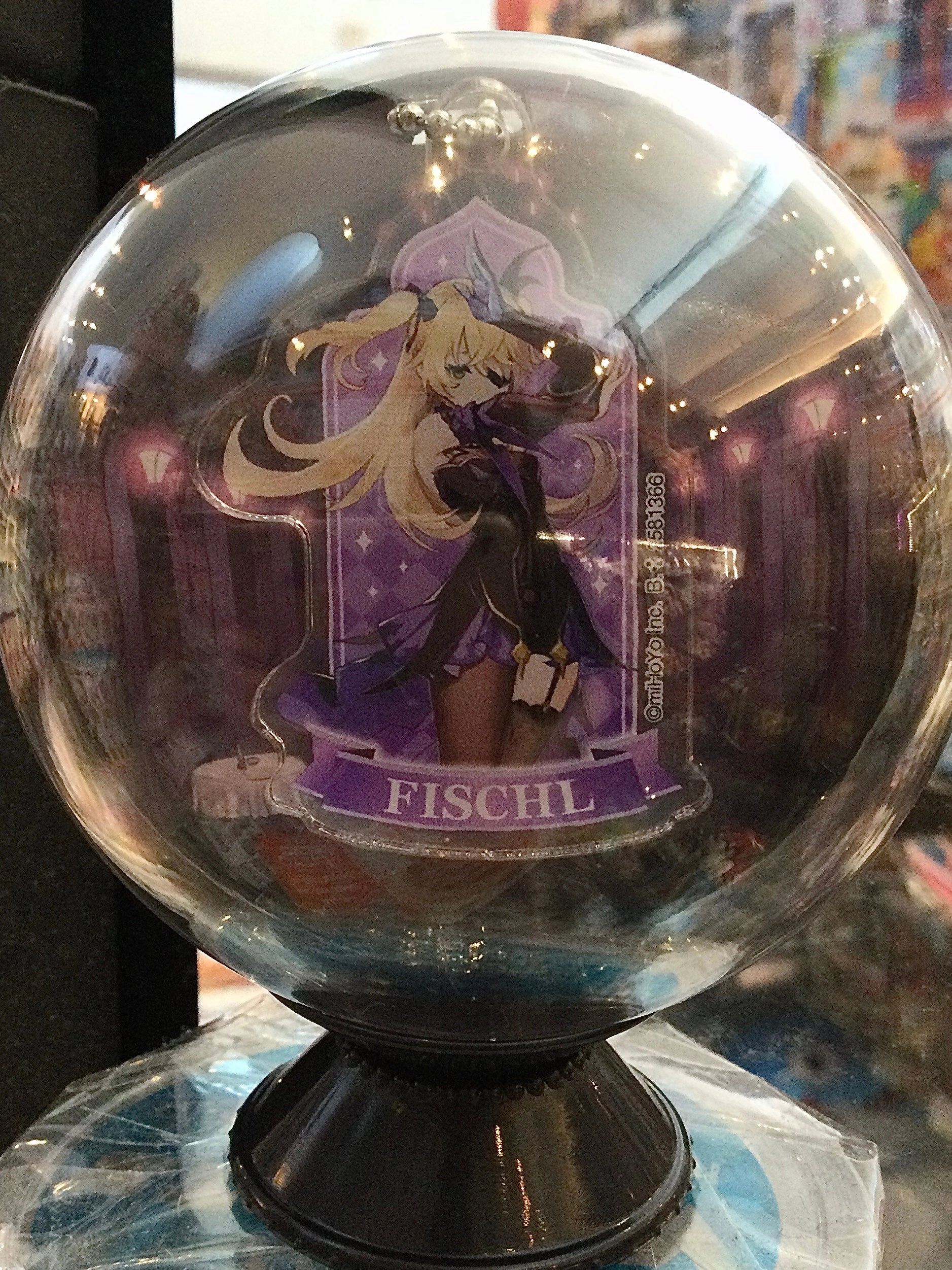 Geek Culture Character Keychain Display Case with Background 5 Pieces Set (In-stock)