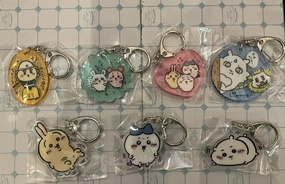 Chiikawa and Friends Colorful Acrylic Keychain 7 Pieces Set (In-stock) Sitting Pose