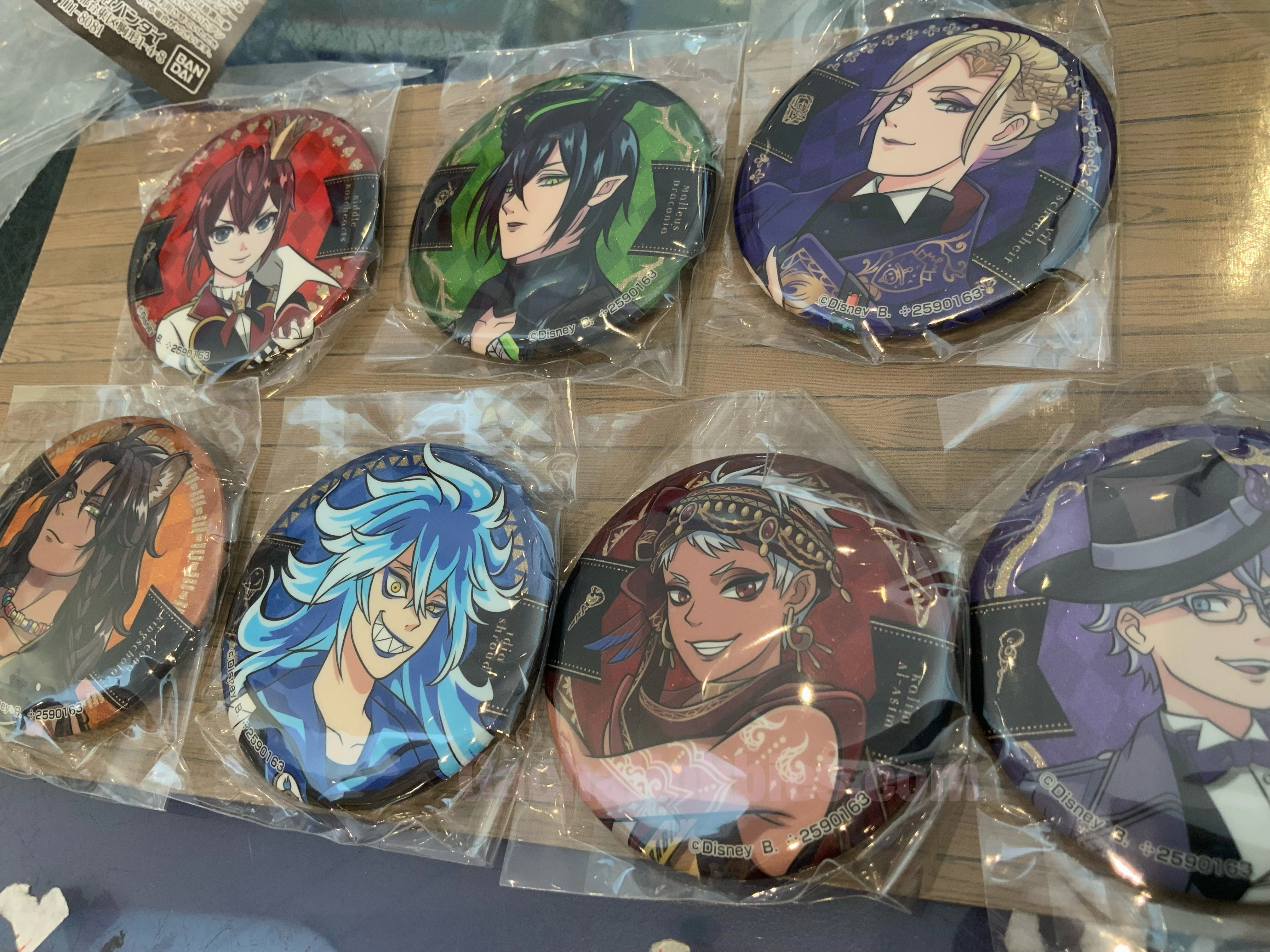 Disney Twisted Wonderland Character Pins 7 Pieces Set (In-stock) Bathroom Accent