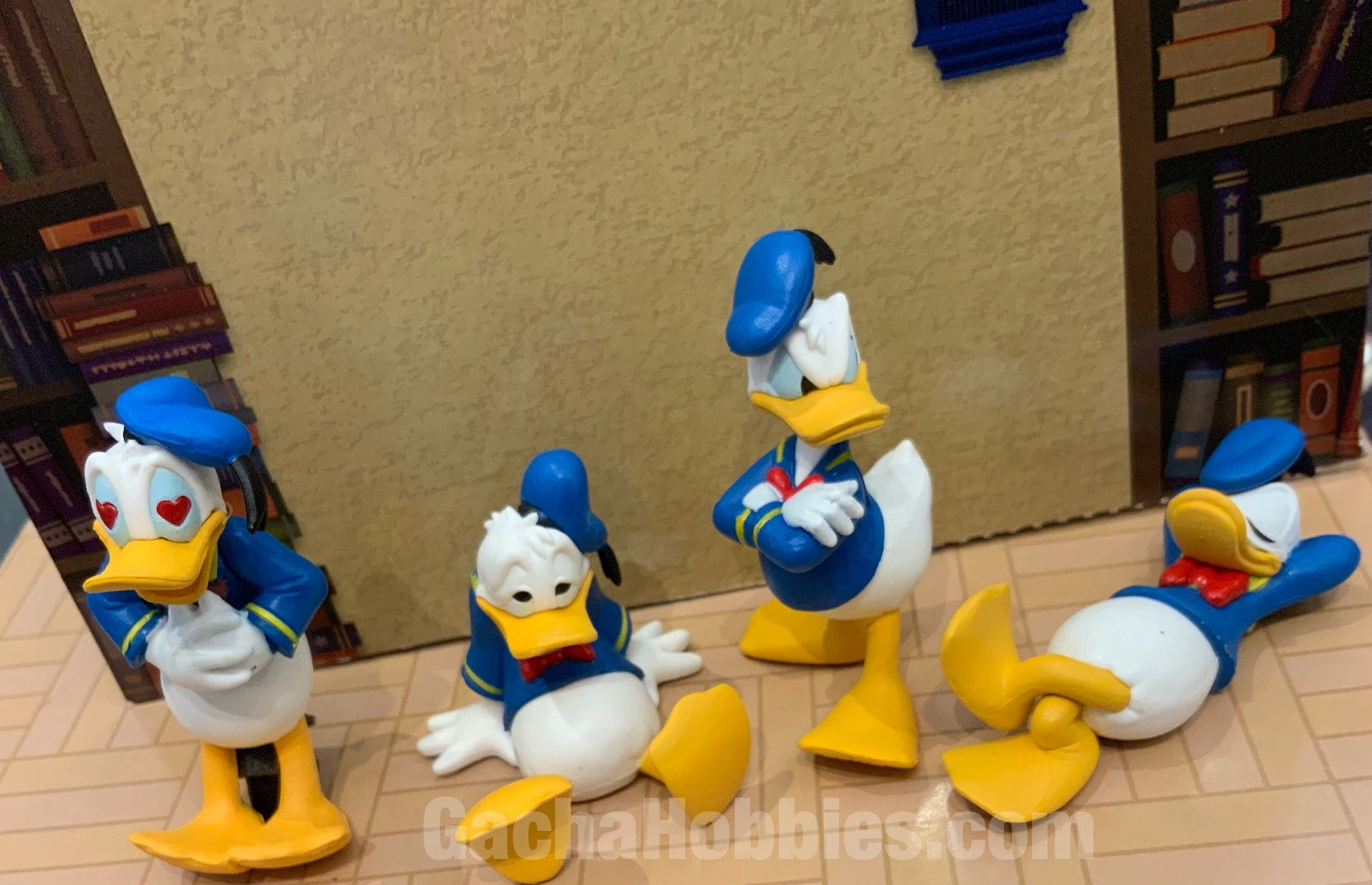 Disney Donald Duck Figure 4 Pieces Set (In-stock) Master Collector Variant Paint
