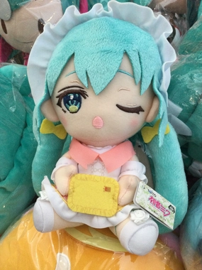 Meticulous Sculpting Platinum Edge Taito Wonderland Sleeping Beauty Winking Hatsune Miku Small Plush (In-stock)