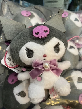 Tiny Beast Sanrio Kuromi Light Purple Velvet Ribbon Small Plush Keychain (In-stock)