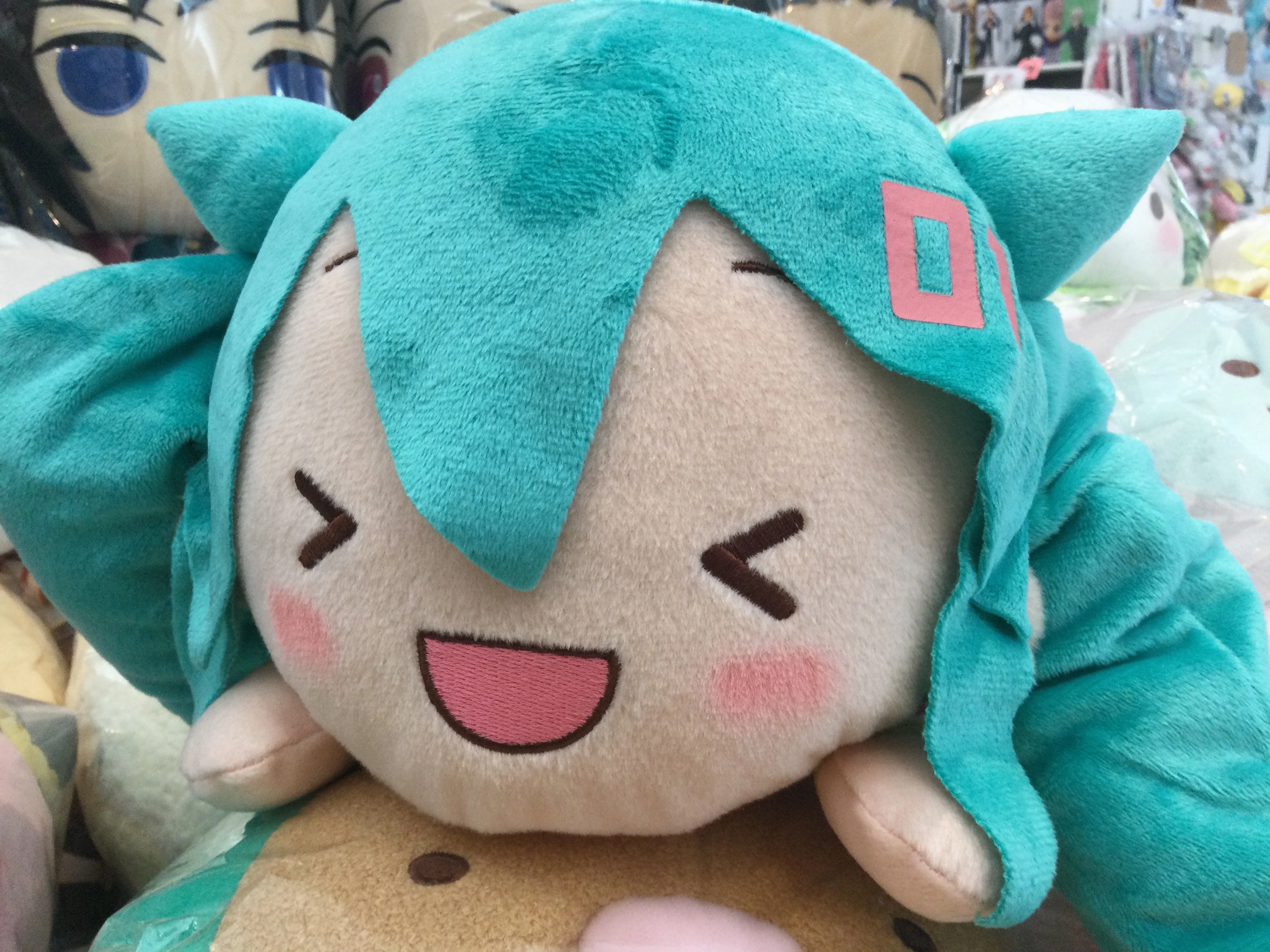 Space Saving Fuwapuchi Hatsune Miku Cat Eyes Winking Sporty Outfit Live Audience Lying Down Medium Plush (In-stock)