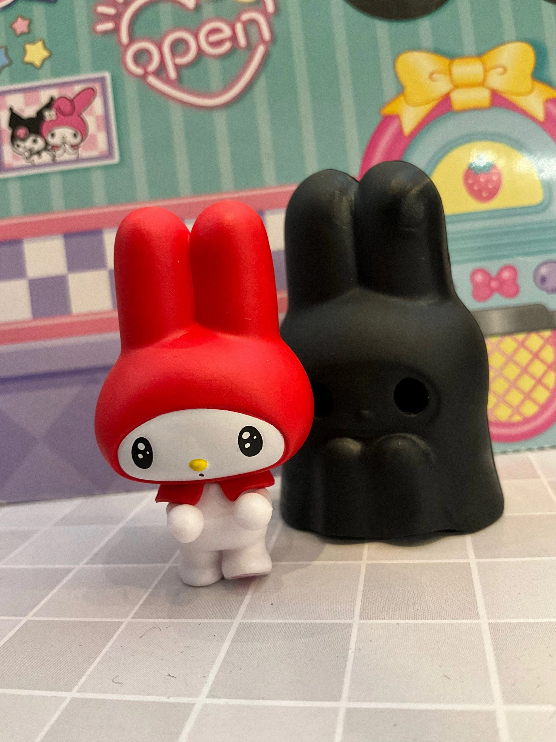 Superhero Collectible Teaching Aid Happy Halloween with Sanrio Characters Small Figure 5 Pieces Set (In-stock)