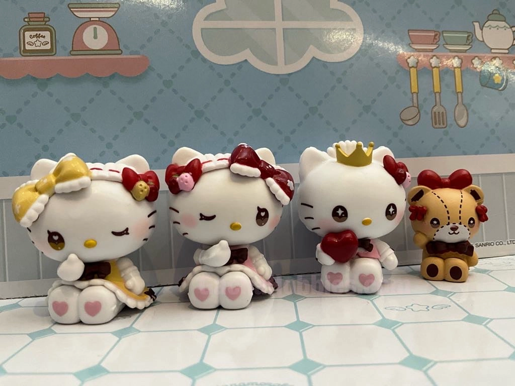 Hello Kitty 50th Anniversary Dolly Mix Small Figure 4 Pieces Set (In-stock) Seasonal Decoration