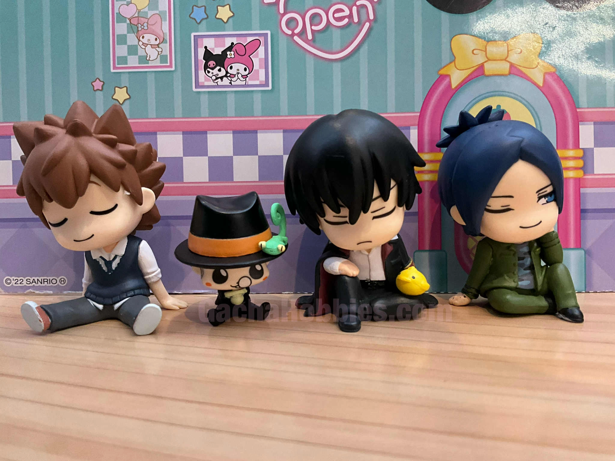 Hitman Reborn Characters Sleeping on Shoulder Figure 4 Pieces Set (In-stock) Vinyl Showcase
