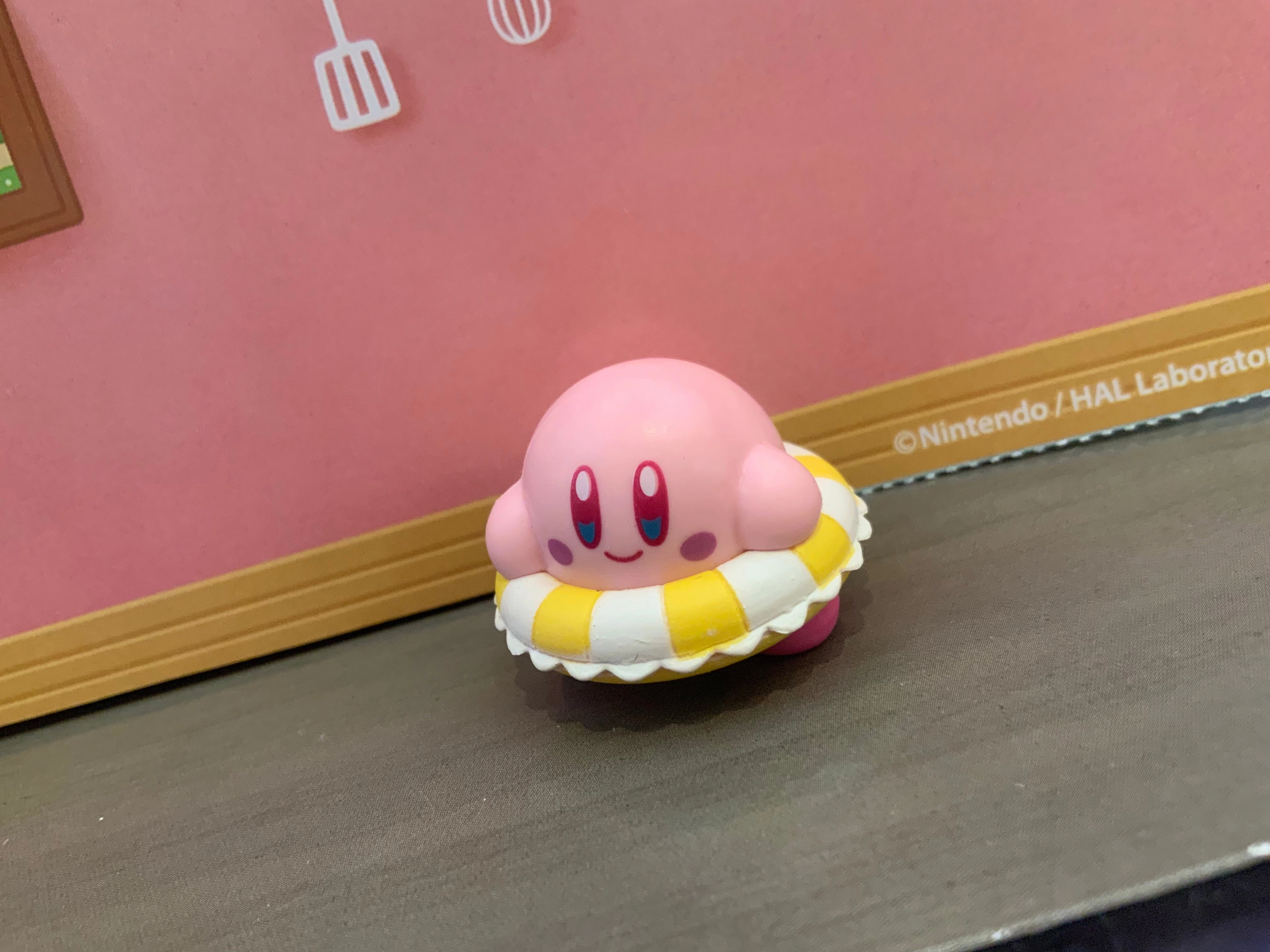 Kirby Muteki Suteki Closet Mini Figure Vol.2 5 Pieces Set (In-stock) Ocean Animal