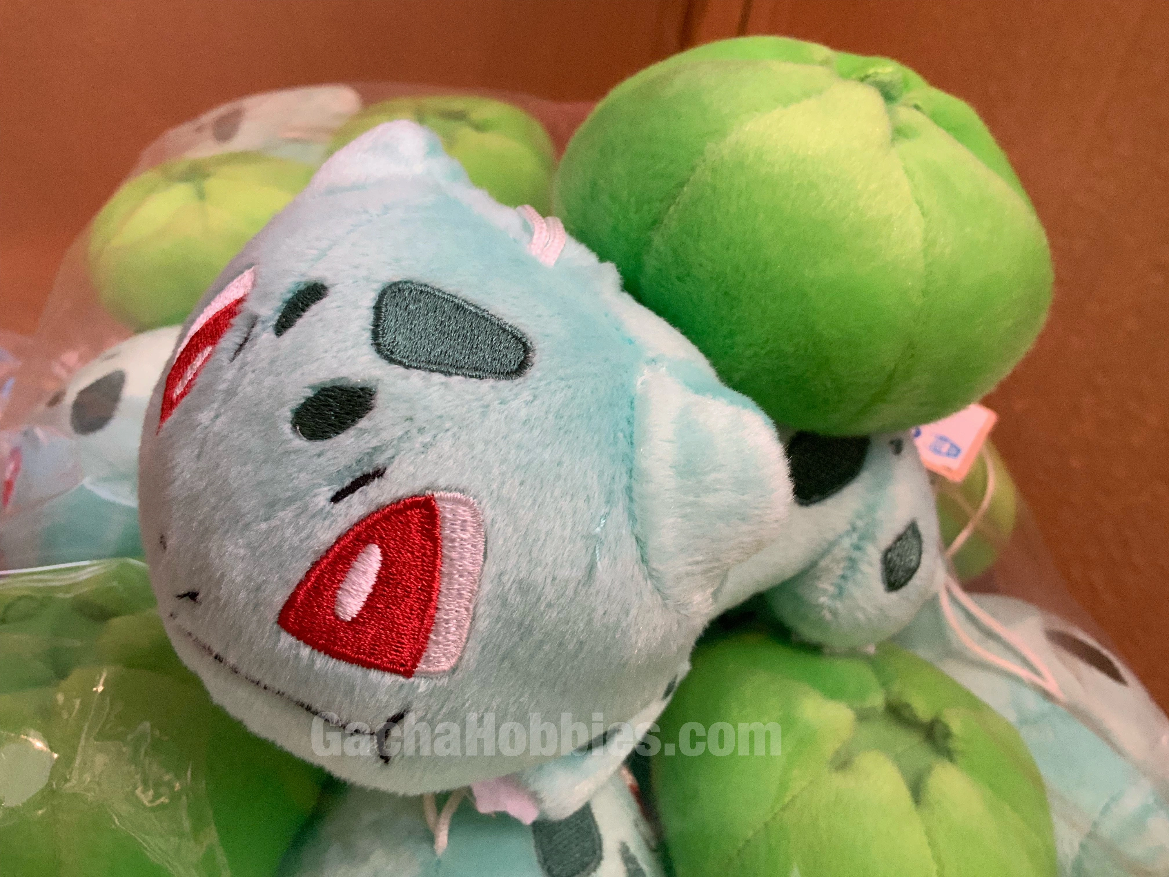 Anime Goods Pokemon Bulbasaur with Yellow Heart Plush (In-stock)