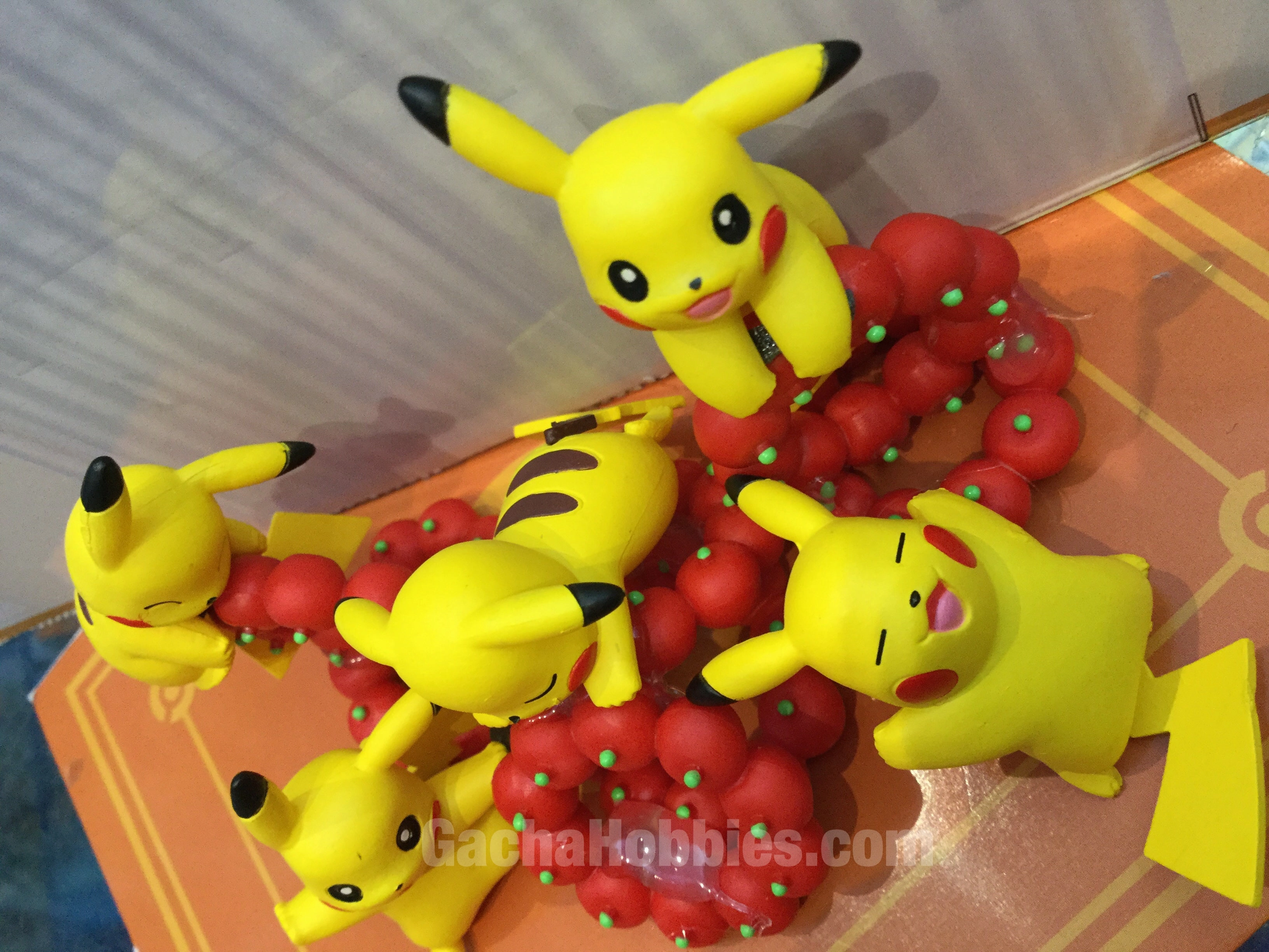 Pokemon Holiday Pikachu Figure Set 5 Pieces (In-stock) Bathroom Accent Grand Prize