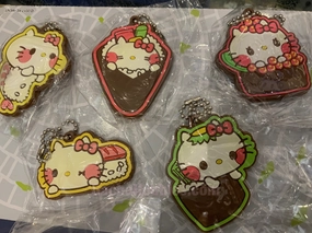 Superhero Unit Rarity Value Sanrio Hello Kitty and Sushi Rubber Keychain 5 Pieces Set (In-stock)