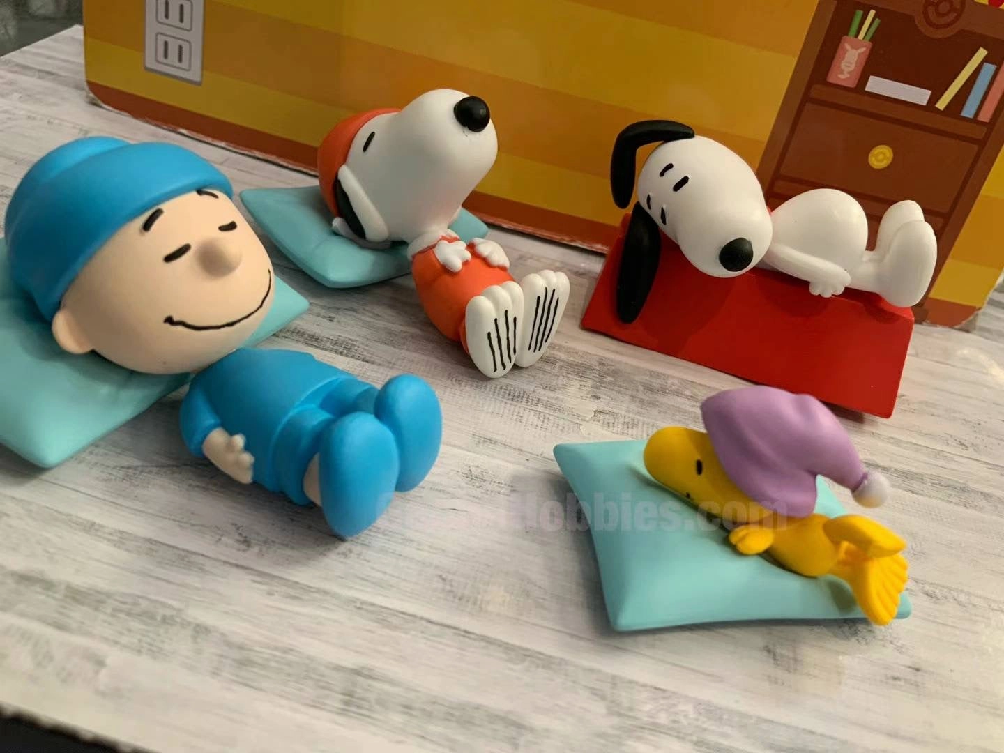 Snoopy and Friends Sleeping Figure 4 Pieces Set (In-stock) PVC Hobby Collectible Toy
