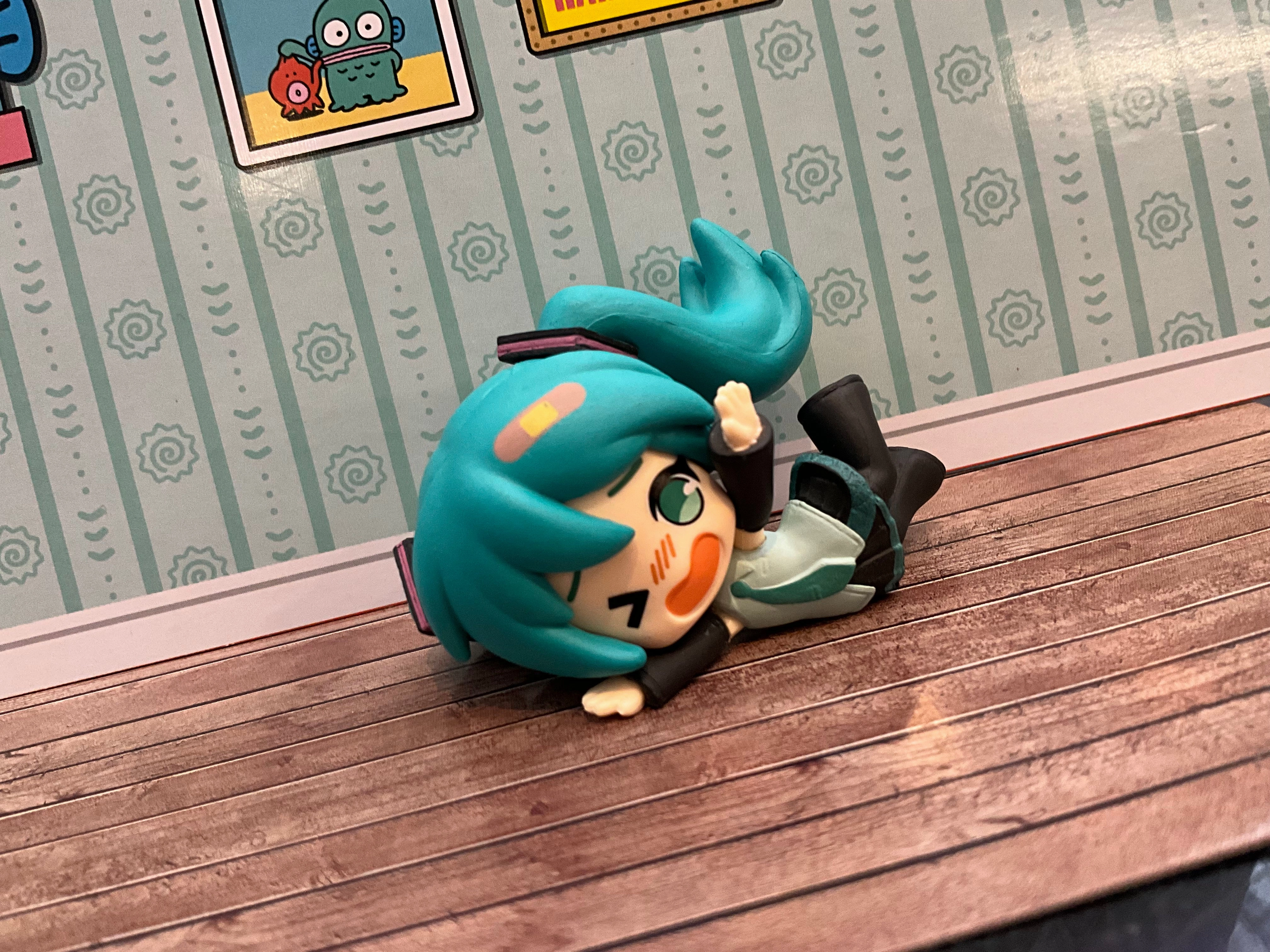 Miniature Creation Vocaloid Hatsune Miku and Friends Slipped on the Ground Small Figure 4 Pieces Set (In-stock)