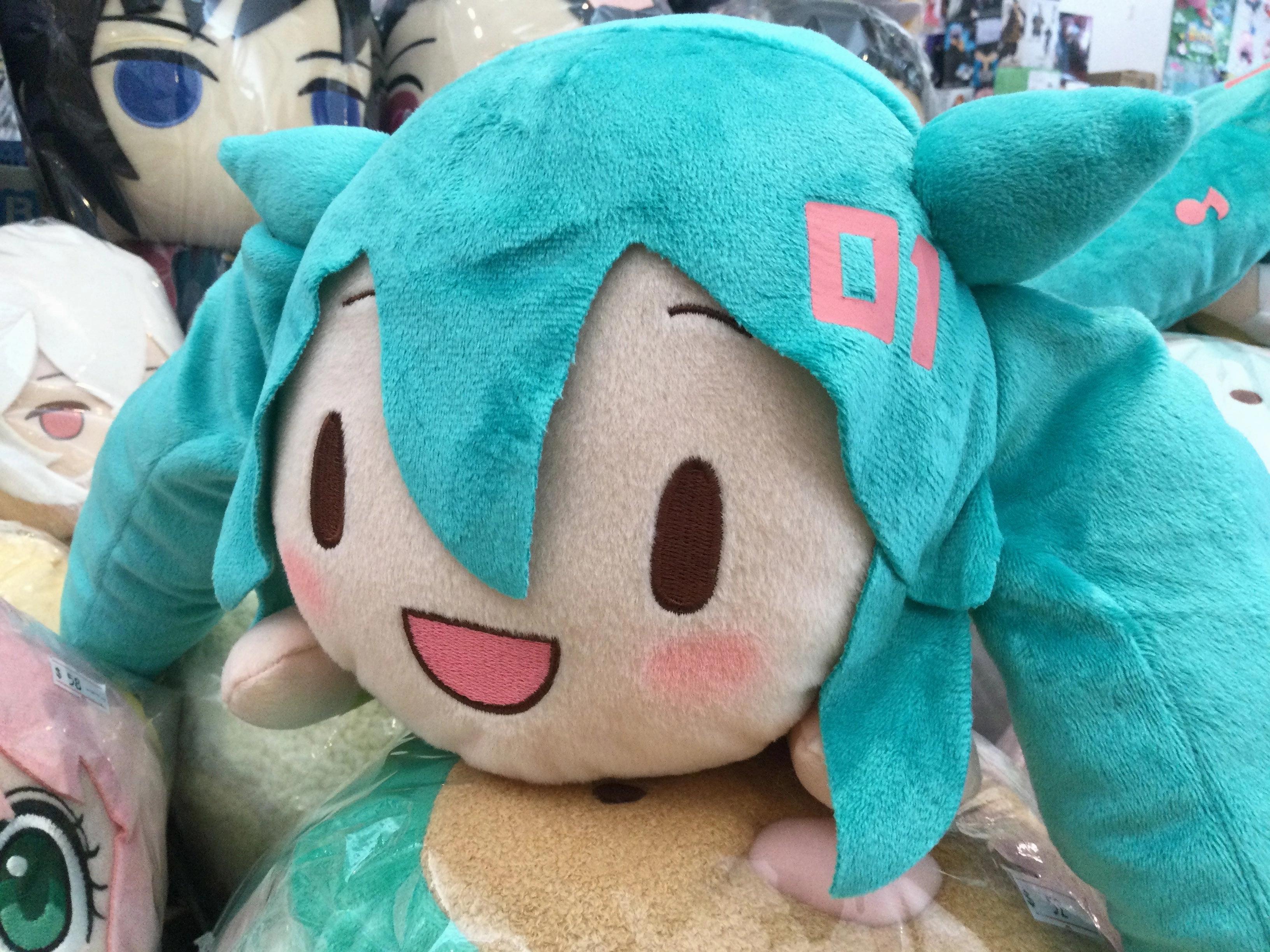 Medal Worker Fuwapuchi Hatsune Miku Cat Open Eyes Sporty Outfit Live Audience Lying Down Medium Plush (In-stock)