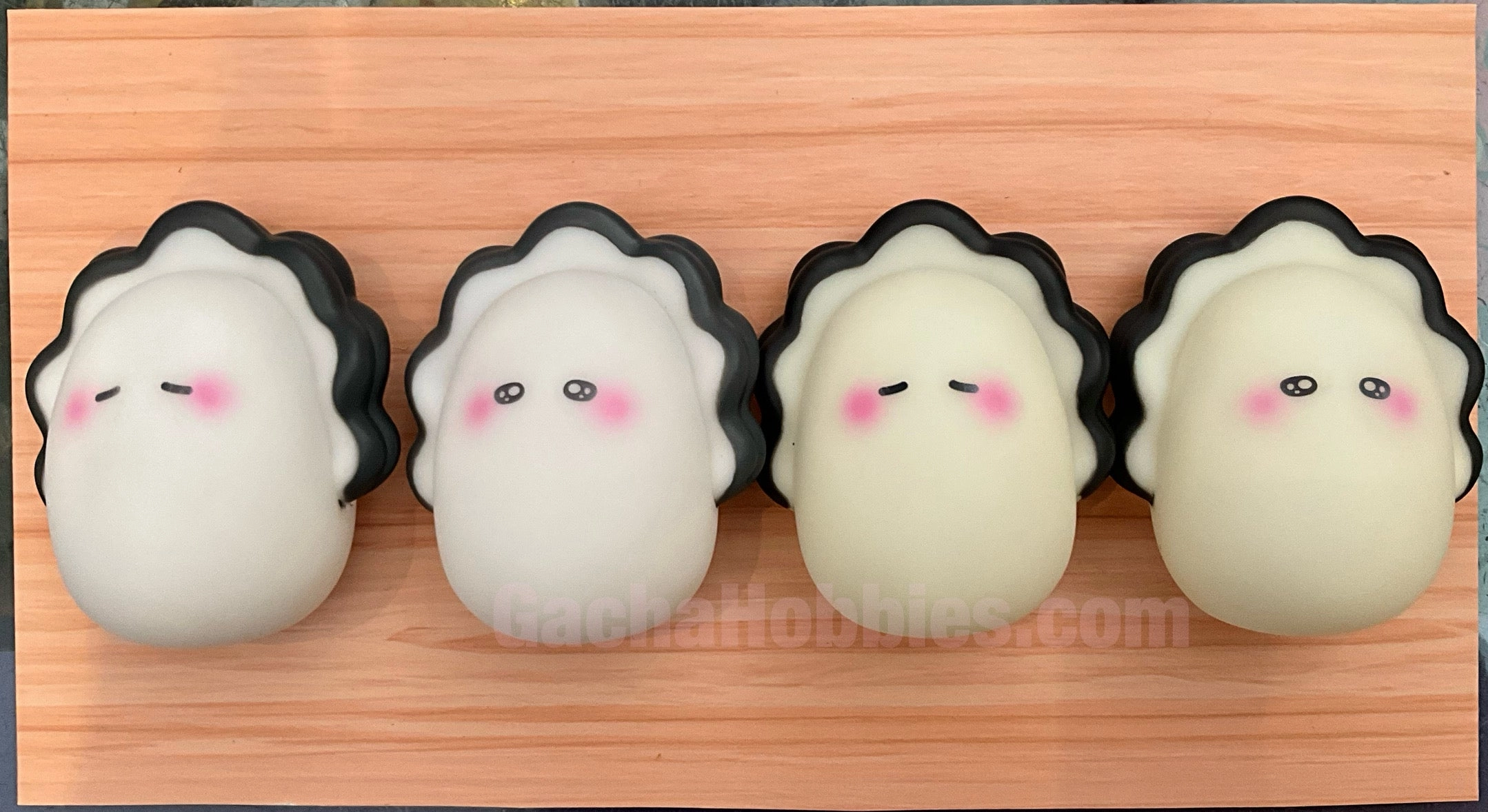 YELL Baby Oyster Light Up Figure 4 Pieces Set (In-stock) Art Goods PVC Article